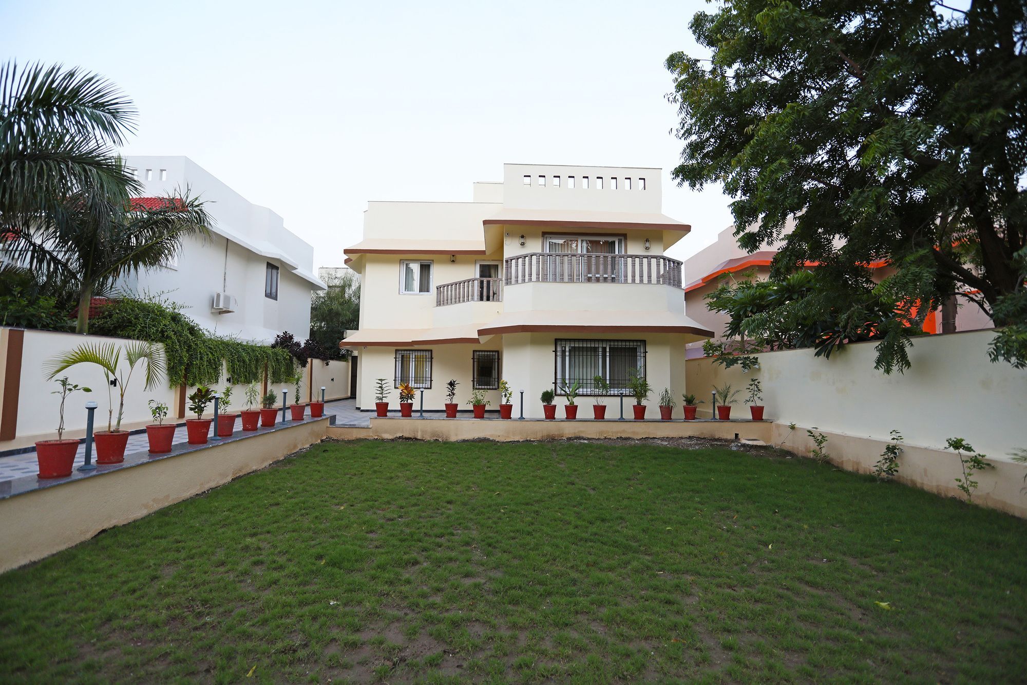 Oyo 9428 Hill View Room Goverdhan Vilas Udajpur Exteriér fotografie